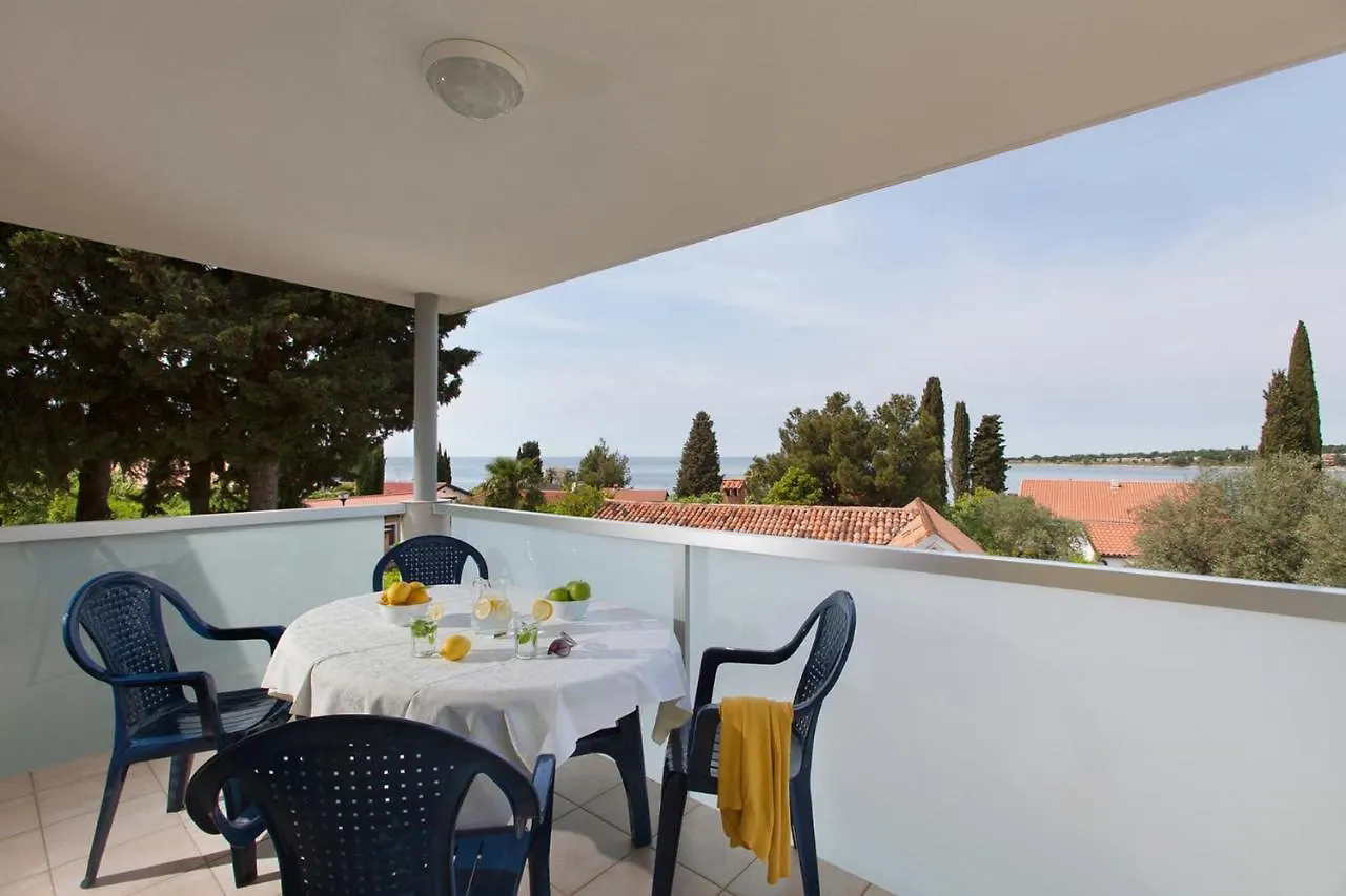 Apartments By The Sea Dajla, Novigrad - 3339 0*, Novigrad Istria Kroatien
