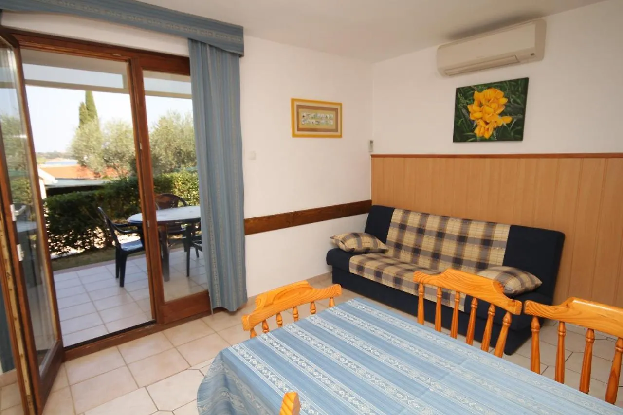 Apartments By The Sea Dajla, Novigrad - 3339  Novigrad Istria